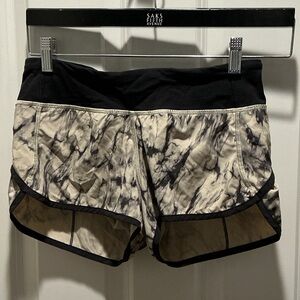 EUC Lululemon Tie-Dye Black & Cream Lined Athletic Shorts